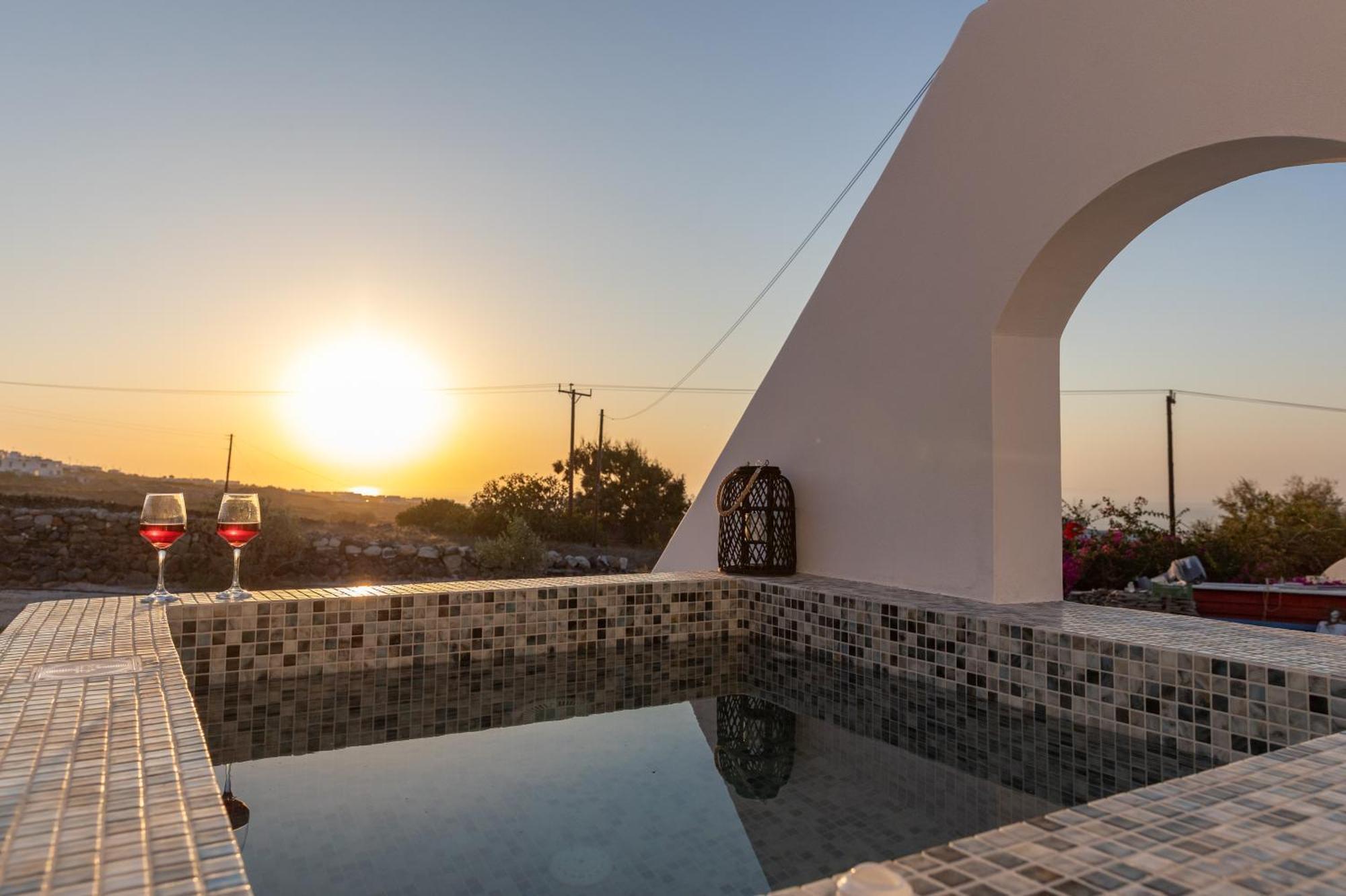 Theophrasti Suites Foinikiá Cameră foto