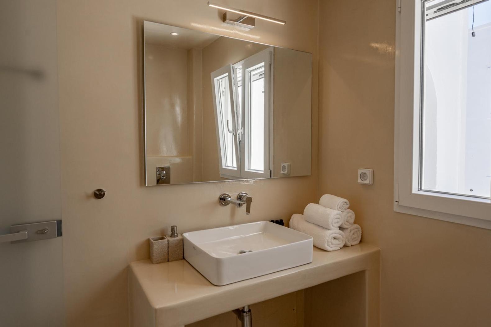 Theophrasti Suites Foinikiá Cameră foto